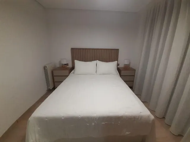 ESPECTACULAR PISO DE ALQUILER CON GRAN PATIO PRIVADO, PISCINA, COCHERA Y TRASTERO — 12