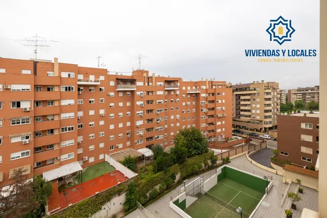 Piso de dos dormitorios en Sanders, en urbanización privada con piscina, pistas de padel, plaza de garaje y trastero — 34