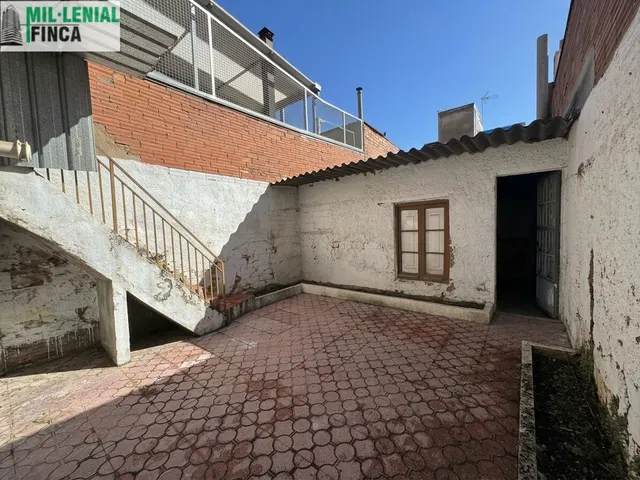 Casa con grandes terrazas y potencial de reforma en Sabadell Norte — 20