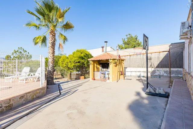 Casa con terreno — 23
