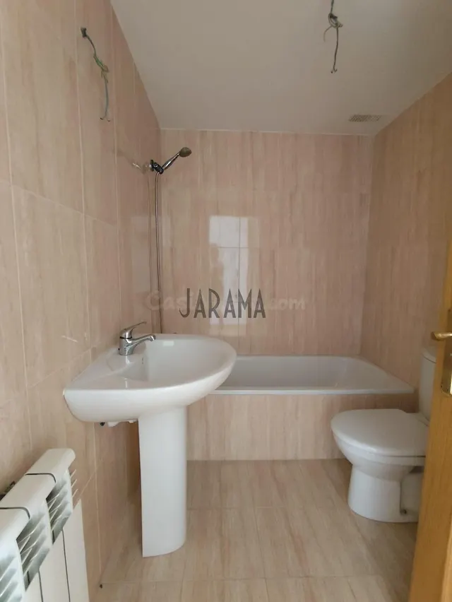 PISO PARA ESTRENAR EN CASTEJÓN - foto 3