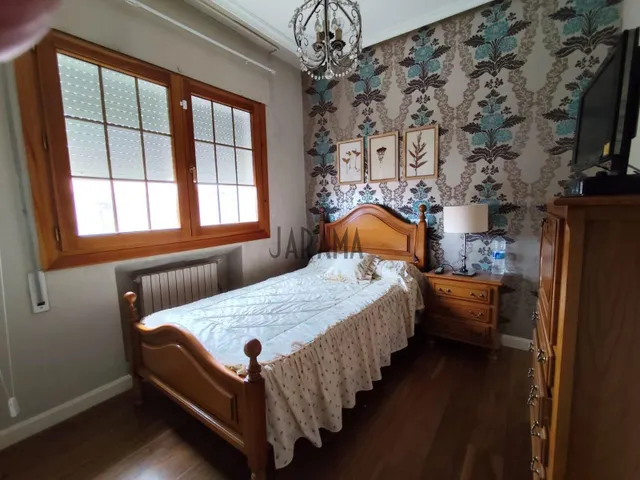 PRECIOSO CHALET  EN RIBAFORADA — 15
