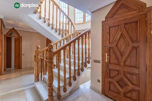 Espectacular casa independiente con piscina y grandes vistas en Monteluz (Peligros) — 18