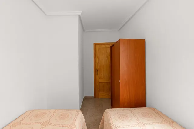 Oportunidad junto a la playa de los Locos, 2 dormitorios piscina y garaje — 18