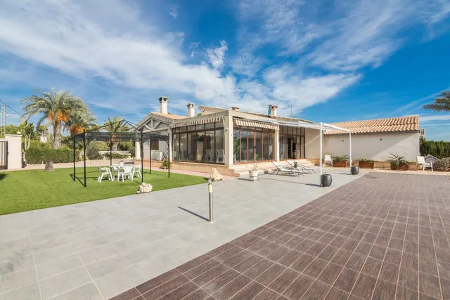 Chalet independiente de lujo en suelo urbanizable — 10