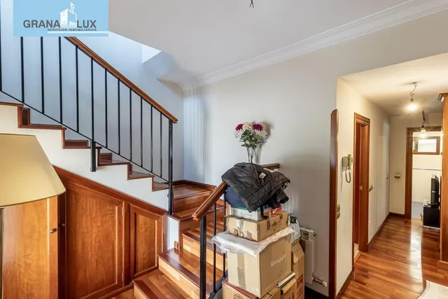 Chalet Exclusivo en Camino Bajo de Huétor — 28