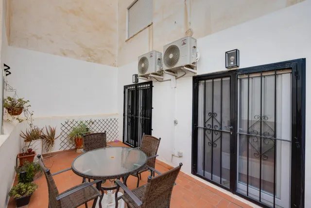 Apartamento de 3 dormitorios 1 baño 1 aseo en Torrevieja (playa del cura) — 7