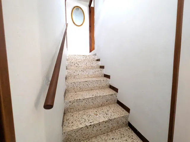 Vivienda en la localidad  Moros, pleno centro de la localidad. — 11