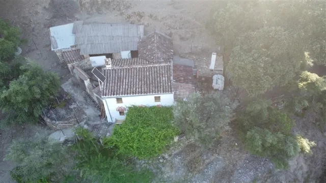 Casa de campo-Masía en Venta en Alpandeire Málaga - foto 4