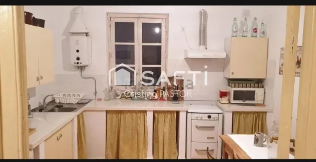 Gran casa en Santa María del Páramo, para invertir - foto 5