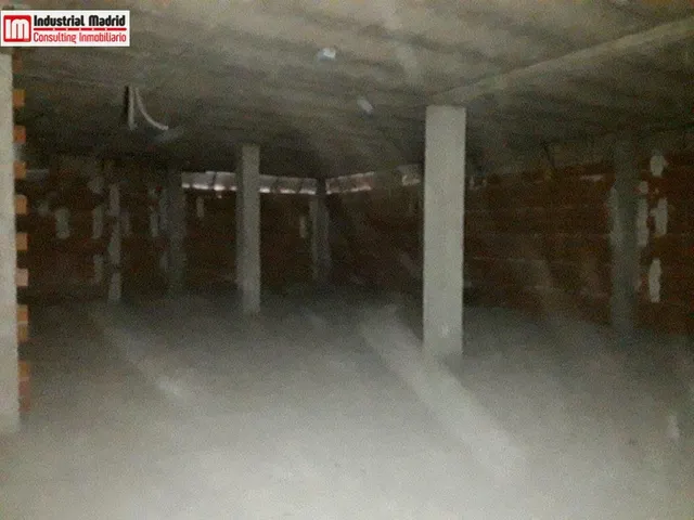 LOCAL COMERCIAL EN ARGANDA DEL REY — 9