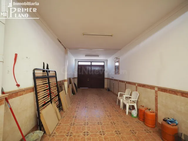 Amplia Casa en Tomelloso a Reformar por €120,000 — 2