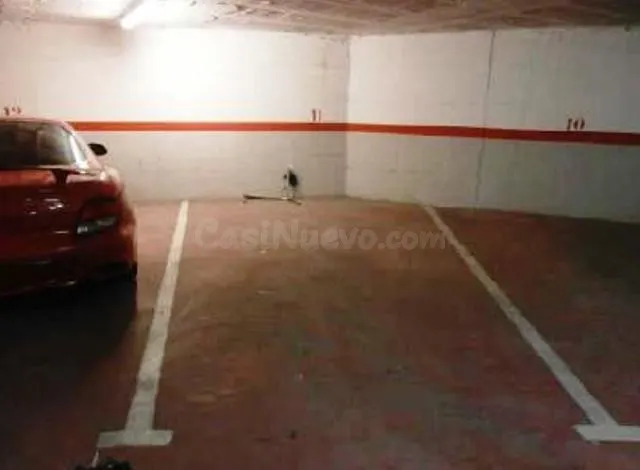 Plaza de Parking Amplia en El Tancat – El Vendrell | 27 m2 e - foto 4