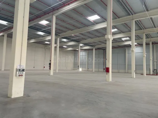 Nave industrial 3000m² en alquiler - Nuevo Torneo - foto 3