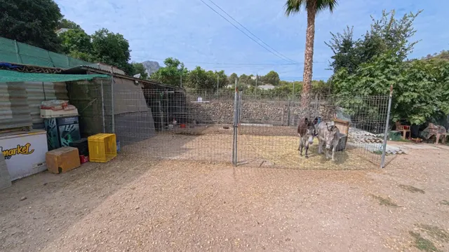 Casa en venta en Polop con piscina privada, gran parcela y vistas despejadas — 41