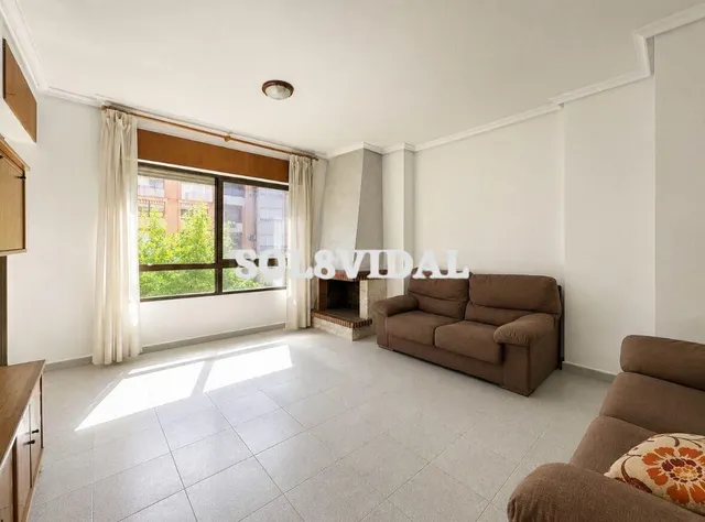PISO EN AVENIDA TEODOMIRO DE ORIHUELA VIVIENDA EN LOS ANDENE - foto 3