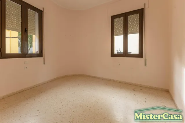 Piso Amplio en Pleno Barrio de Santiago 3 dormitorios y 2 baños — 18