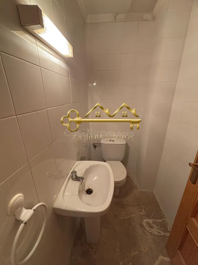 LOCAL COMERCIAL TOTALMENTE REFORMADO CON BAJO Y DOS PLANTAS  - foto 5
