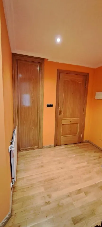 Amplio y Luminoso Piso en alquiler en Barrocanes, Ourense - Ideal para Familias — 7