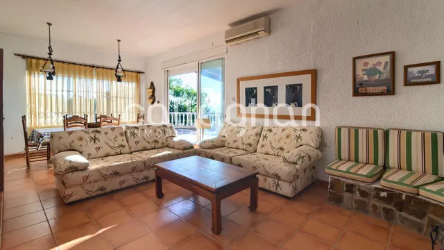 Chalet independiente en una parcela de 2.830 m2 - foto 5