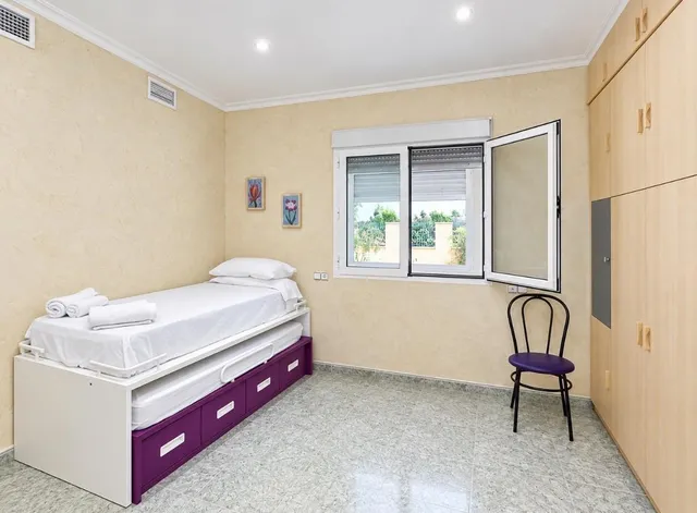DOS CHALETS CON PISCINA, LA MATANZA, ORIHUELA — 48
