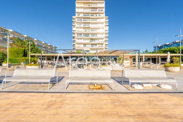 Apartamento con muchas posibilidades primera línea de mar — 42