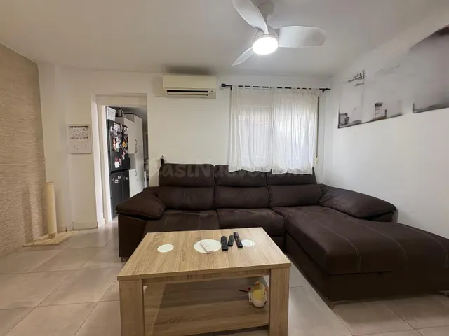 VIVIENDA EN PLANTA BAJA REFORMADA EN CASINOS - foto 3
