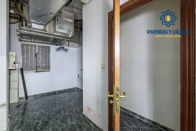 Local comercial en Pajaritos. — 12