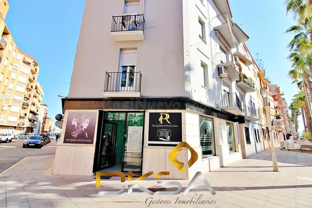 En alquiler + traspaso local en funcionamiento en Vila-real