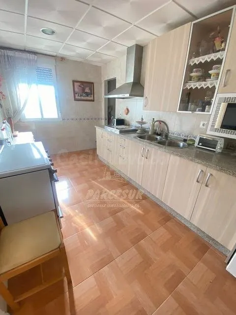 CAMPIÑUELA - Parcela de terreno de unos 800 m2 con casa de u - foto 5