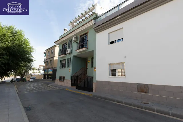 Casa independiente a 5 minutos de Granada en buen estado para entrar a vivir — 9