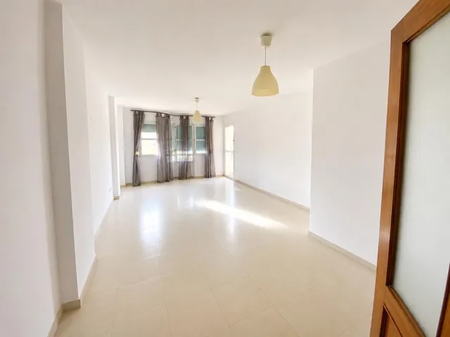 AMPLIA VIVIENDA DE 4 DORMITORIOS EN HACIENDA CAPITÁN, TEATIN
