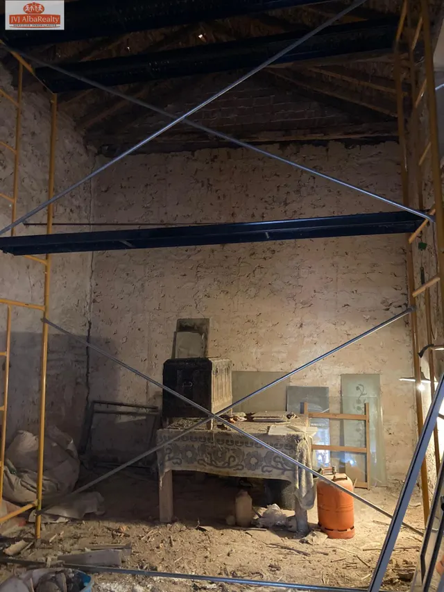 CASA EN PLANTA BAJA SEMIREFORMADA EN LAS CASAS DE JUAN NUÑEZ. — 33