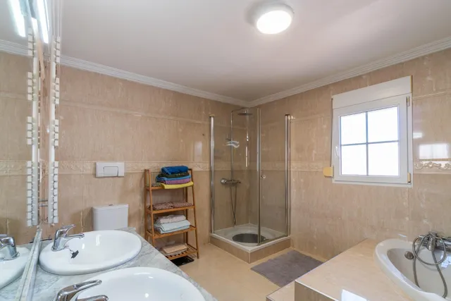 CHALET independiente con piscina privada y parcela segregable de 809 m2 en Torreta Florida — 40