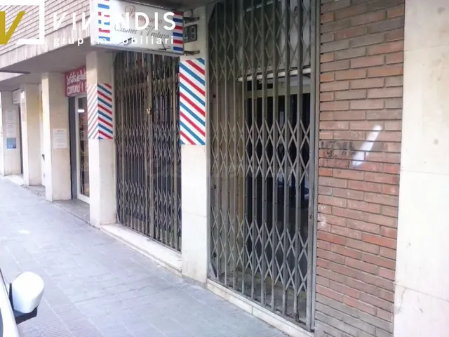 LOCAL COMERCIAL EN VENTA ZONA DOCTOR COMBELLES - foto 4