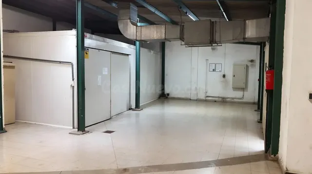 LOCAL EN A CORUÑA DE 210 M2 - foto 4