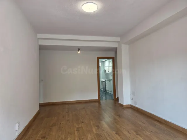 Amplio piso de 157 m2 con terraza, garaje y vistas al Retiro en Jerónimos — 7