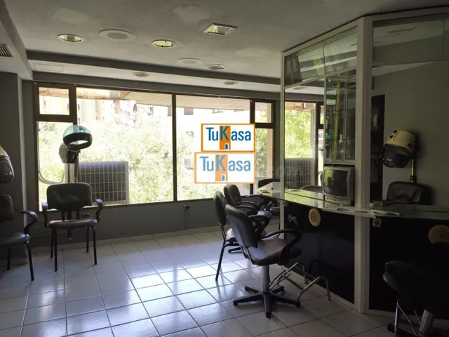 Local comercial 100m² en alquiler - CRUZ DE LOS CAIDOS - foto 4
