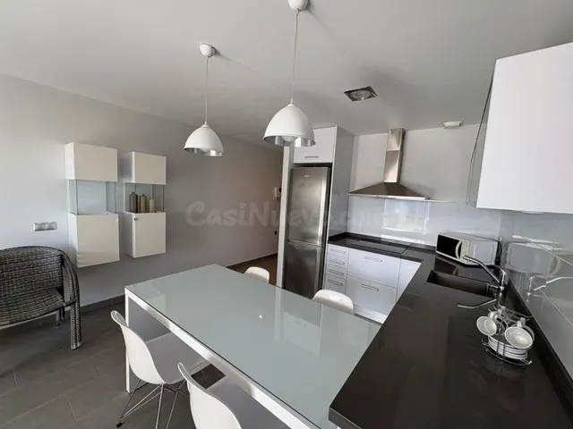 GRAN APARTAMENTO EN TORREVIEJA, 2 HAB, 1 BAÑO — 4