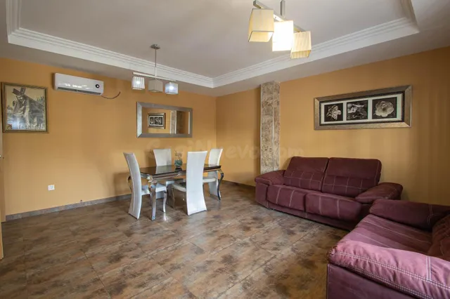 # CASA EN UNA SOLA PLANTA + GRAN SÓTANO EN GÜEVÉJAR - foto 3