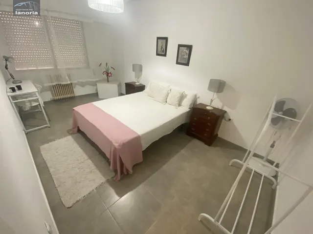 Grupo la Noria ALQUILA piso CON ascensor. 3 Dormitorios, 1 baño. Agua y parte calefacción incluida — 9