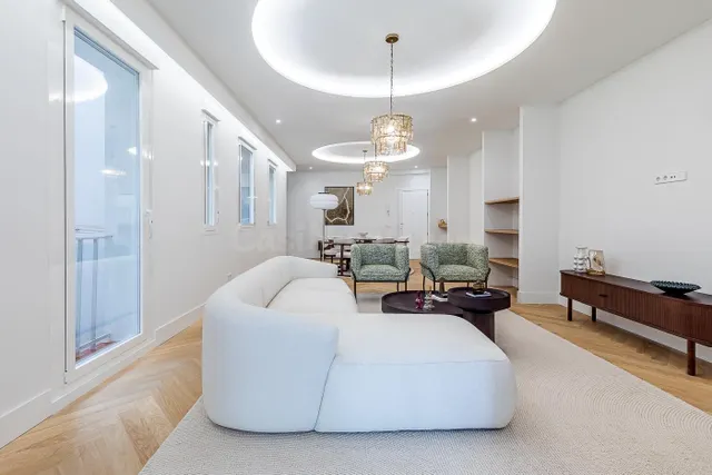 MADRID | MALASAÑA – UNIVERSIDAD Piso de 176 m2 con diseño, l
