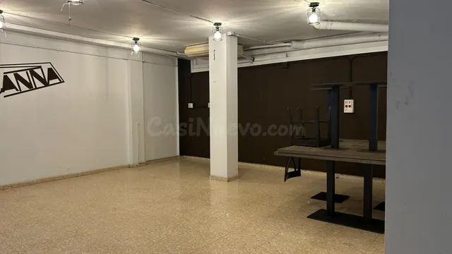 AMPLI LOCAL A LA PLAÇA DE VAPOR VENTALLÓ DE TERRASSA - foto 5