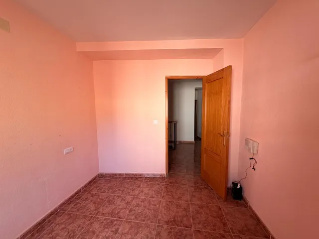 Casa de dos plantas y terreno en Canjáyar — 14