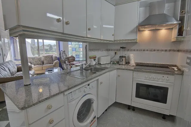 Encantador bungalow con jardín privado cerca de la playa en Calpe — 5