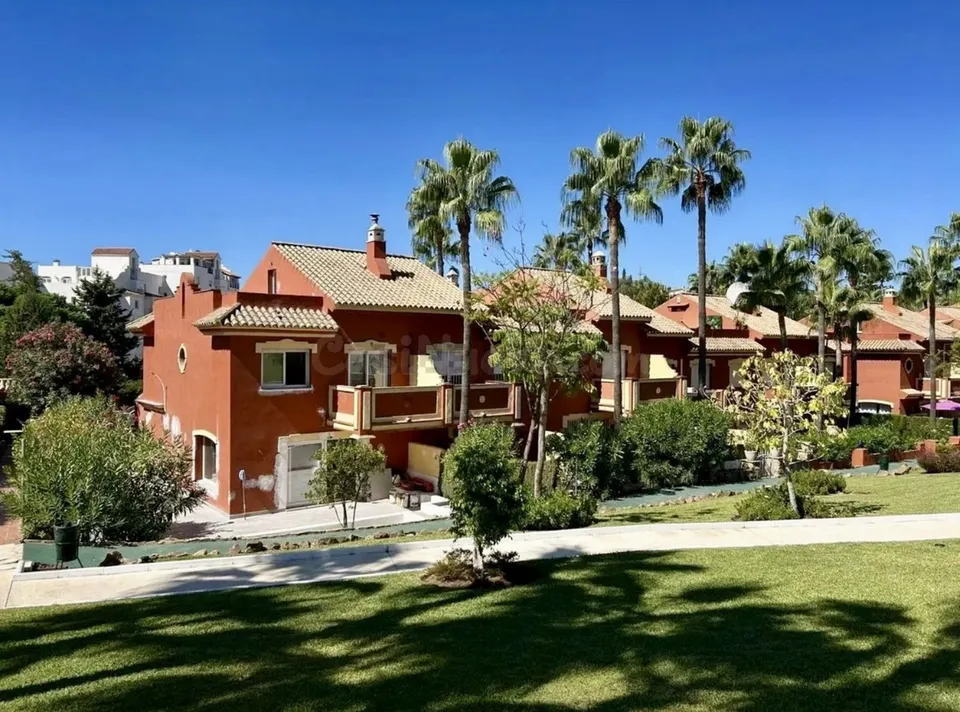 Adosado 4 habitaciones 256m² en venta - El Madroñal