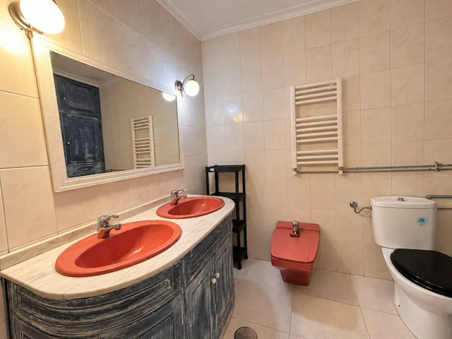Piso en venta de 4 dormitorios, 3 baños, balcón y patio — 19