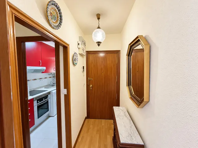 Piso de 2 dormitorios con terraza y grandes posibilidades de reforma en Simancas, Madrid — 18