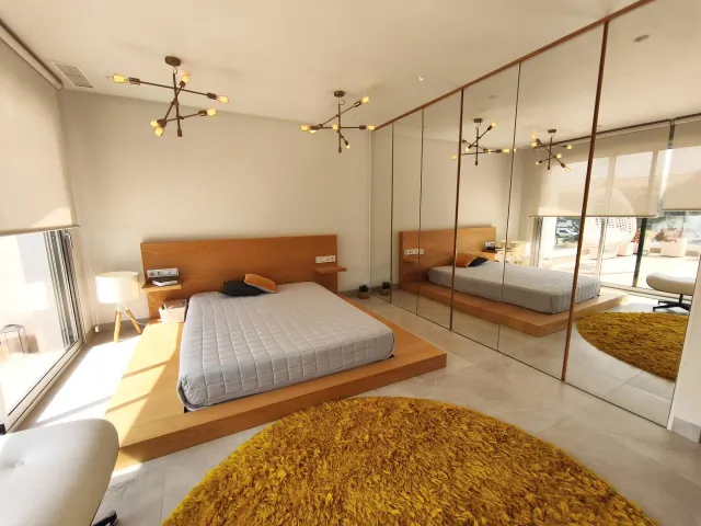 Villa 4 habitaciones 347m² en venta - Lomas de Cabo Roig — 28