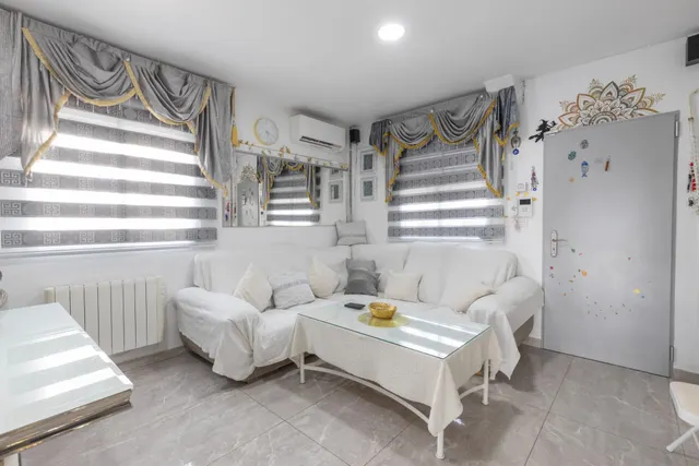 Chalet 3 habitaciones 113m² en venta - Zona aeropuerto — 38